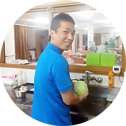 上手野管理者／生活相談員　横尾（横さん））｜みなみのかせで働くスタッフ紹介